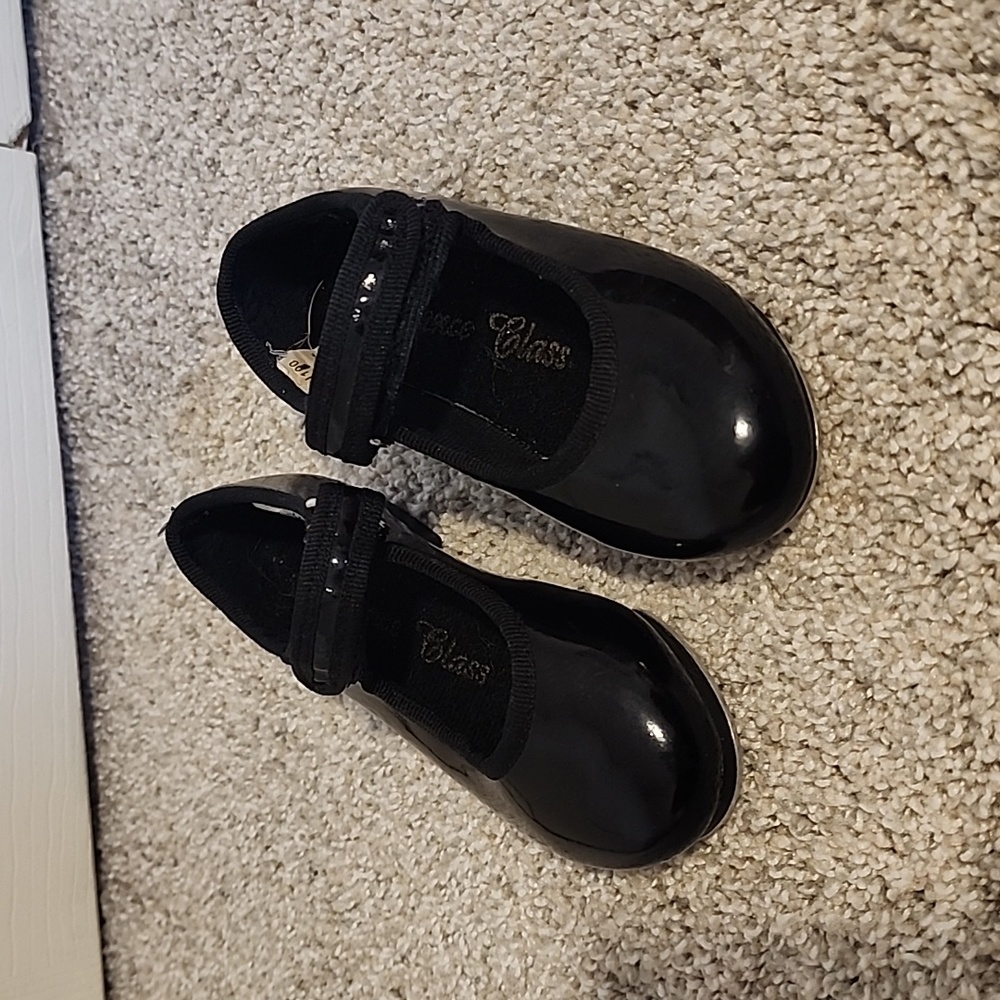 Toddler tap shoes